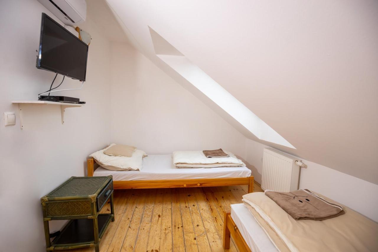 Bed and Breakfast Noble'S Panzio Es Etterem Nemesnép Exteriér fotografie